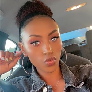 Meet your Posher, Grace